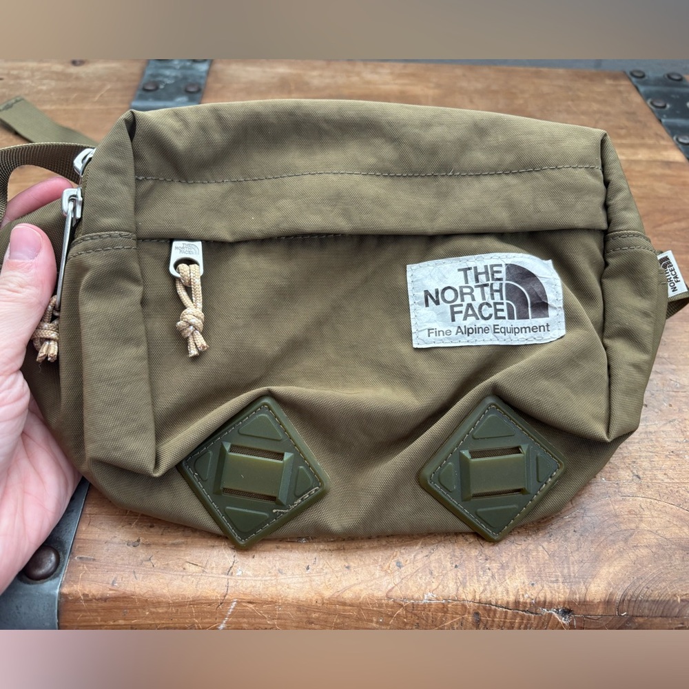The North Face Belt Bag
